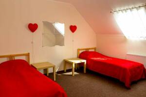 Изображение Изображение: 5-ти местная 3-х комнатная «Семейная мансарда» #1 #4