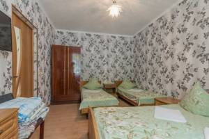 Изображение Изображение: 3-х местная комната с удобствами #1 #2