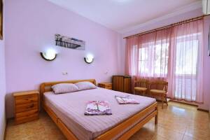 Изображение Изображение: Четырёхместный с двумя балконами #1 #8