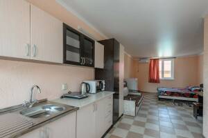 Изображение Изображение: 4-х местная студия люкс с кухней #1 #1