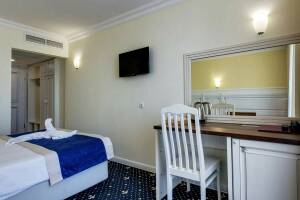 Изображение Изображение: 2-х местный номер маленький балкон 5-этаж #1 #13