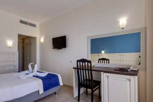 Изображение Изображение: 2-х местный номер с балконом #1 #23