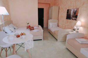 Изображение Изображение: Четырехместный комфорт с французским балконом #1 #9