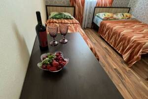 Изображение Изображение: Пятиместный двухкомнатный Люкс № 3 на 2 этаже #1 #5