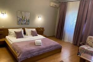 Изображение Изображение: Просторный 2-местный номер с балконом #1 #2