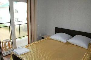 Изображение Изображение: Комфортный 4-х местный 2-комнатн. номер на 2-м эт #1 #3