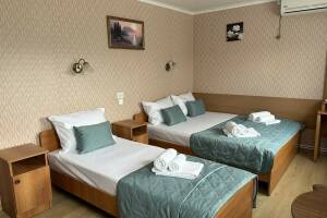 Изображение Изображение: 11. Трехместный «Стандарт» с балконом #1 #3