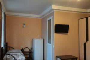 Изображение Изображение: 4-х местный номер «Комфорт» #1 #8