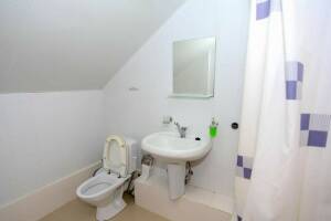 Изображение Изображение: 3-х местный номер с удобствами #1 #4