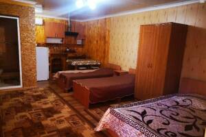 Изображение Изображение: 4-х местная студия с кухней в номере 32кв #1 #5