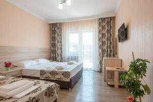 Изображение Изображение: Стандарт трехместный с балконом 2 корпус #1 #7