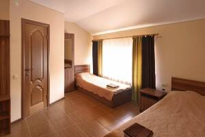 Изображение Изображение: Трехместный с балконом #1 #6