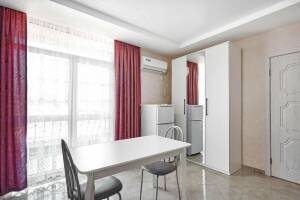 Изображение Изображение: Однокомнатный номер с кухней #1 #8