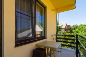 Изображение Изображение: 4-местный номер с балконом #1 #9