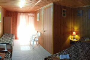 Изображение Изображение: 4-х местные комнаты «Стандарт» #1 #2