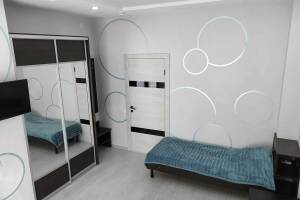 Изображение Изображение: Комната на 2−3 человека с балконом #1 #4