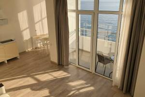 Изображение Изображение: Двухкомнатный с балконом, панорамным видом на море #1 #5