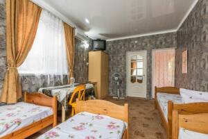 Изображение Изображение: Номер на 4-х человек (2-й этаж) #1 #4