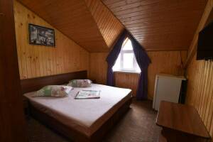 Изображение Изображение: 1-к номер с 2-х спальной кроватью К № 2 (3-й этаж) #1 #8