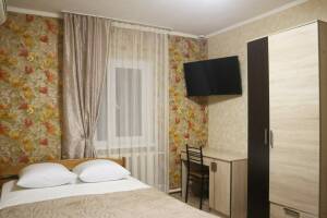 Изображение Изображение: 3-комнатный номер с отдельным входом и кухней #1 #2