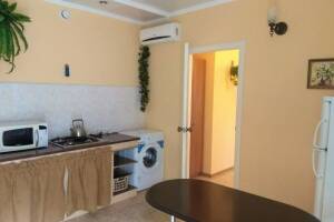 Изображение Изображение: Двухкомнатные апартаменты с кухней и двориком #1 #1