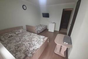 Изображение Изображение: 3-х местный номер с балконом #1 #6