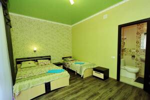 Изображение Изображение: 3-х местный «Стандарт», с кондиционером с балконом #1 #2