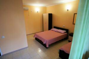 Изображение Изображение: Трехместный номер во втором коттедже #1 #6