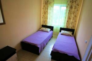 Изображение Изображение: Двухкомнатный номер в коттедже (4−5 чел) #1 #7