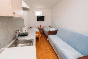 Изображение Изображение: 3-х местный номер с кухней. Standard, к. № 2 #1 #13