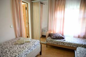 Изображение Изображение: Семейный номер с мини кухней #1 #7