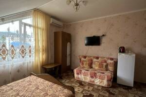 Изображение Изображение: 3−4-х местный номер без балкона на 5 этаже #1 #2