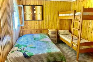 Изображение Изображение: Четырехместный номер со всеми удобствами #1 #4