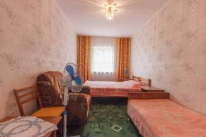 Изображение Изображение: Трехместный «Эконом» #1 #2