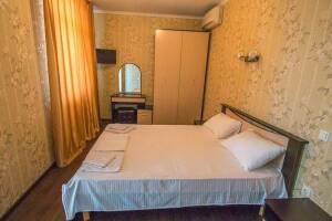 Изображение Изображение: Двухкомнатный номер с удобствами #1 #2