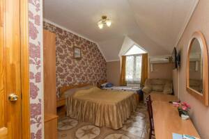 Изображение Изображение: Трехместный номер (4этаж 13 и 14 номера) #1 #3