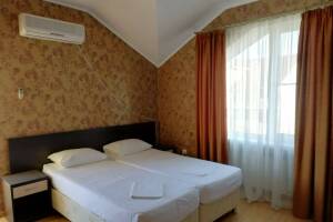 Изображение Изображение: Трехместный номер с удобствами #1 #1