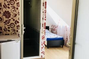 Изображение Изображение: Двухкомнатный номер с удобствами 45 кв. м #1 #4