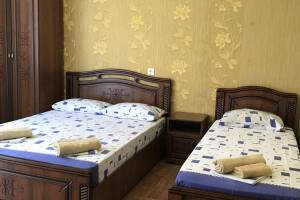 Изображение Изображение: Трехместный номер с удобствами 2 этаж #1 #8