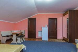 Изображение Изображение: Четырехместная комната с удобствами #1 #4