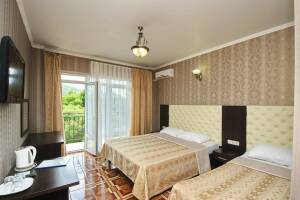 Изображение Изображение: Трехместный номер с балконом #1 #6