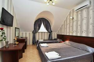 Изображение Изображение: Трехместный номер без балкона #1 #10