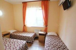 Изображение Изображение: 3-х местная с удобствами #1 #2