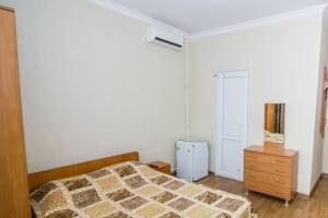 Изображение Изображение: № 3 Двухместная комната с удобствами на 1 этаже #1 #3