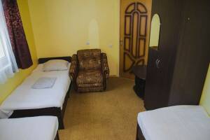 Изображение Изображение: 3-х местная комната без удобств #1 #2