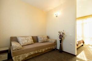 Изображение Изображение: Четырехместный номер с отдельным балконом #1 #8