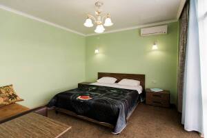 Изображение Изображение: Пятиместный номер с отдельным балконом #1 #9