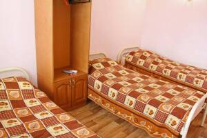 Изображение Изображение: 3-х местный номер на втором этаже #1 #1