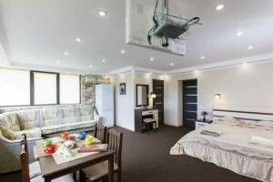 Изображение Изображение: 6-местный на 2 этаже (2 спальных, кухня-столовая) #1 #5