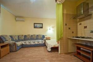 Изображение Изображение: № 12 Четырехместный «Полулюкс» #1 #2